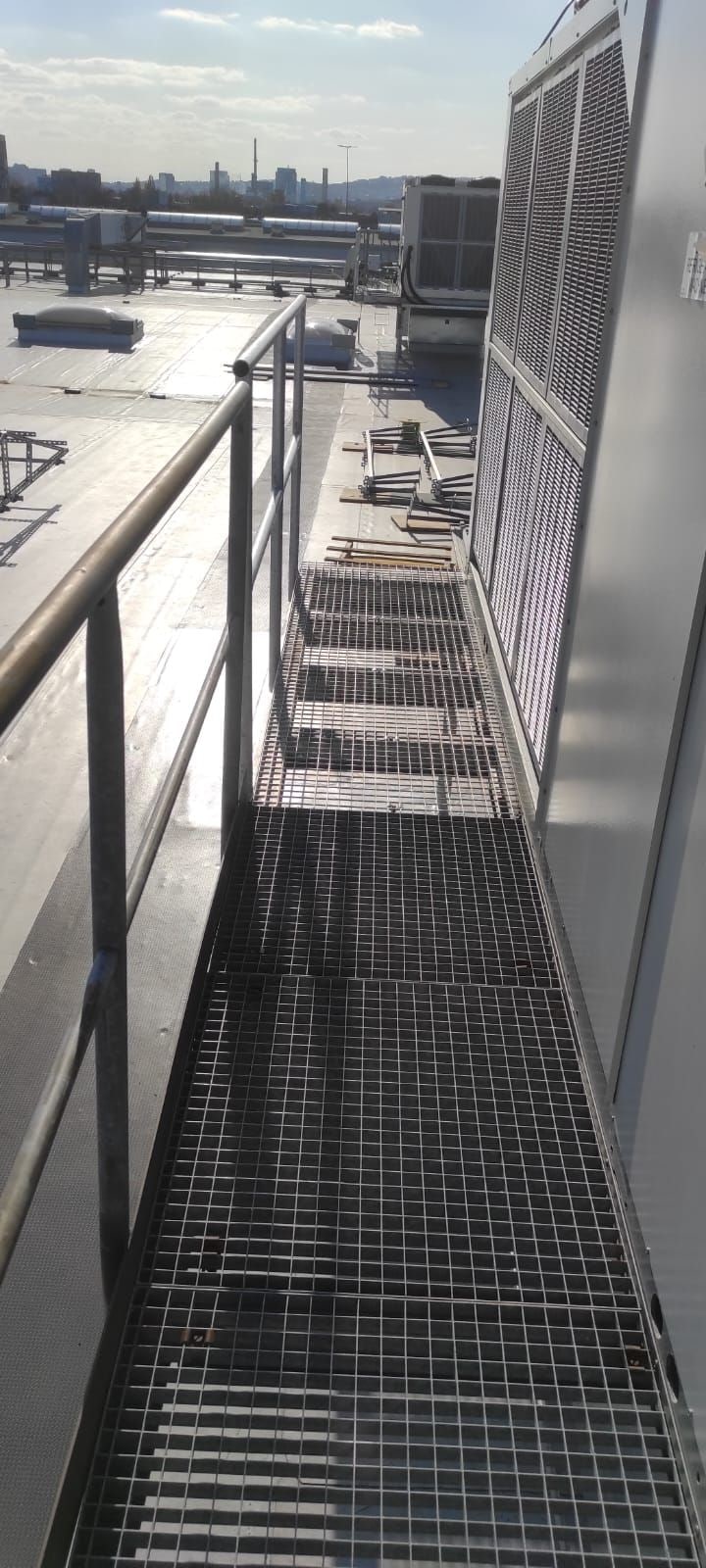 Detail prístupového rebríka pri technickej konštrukcii